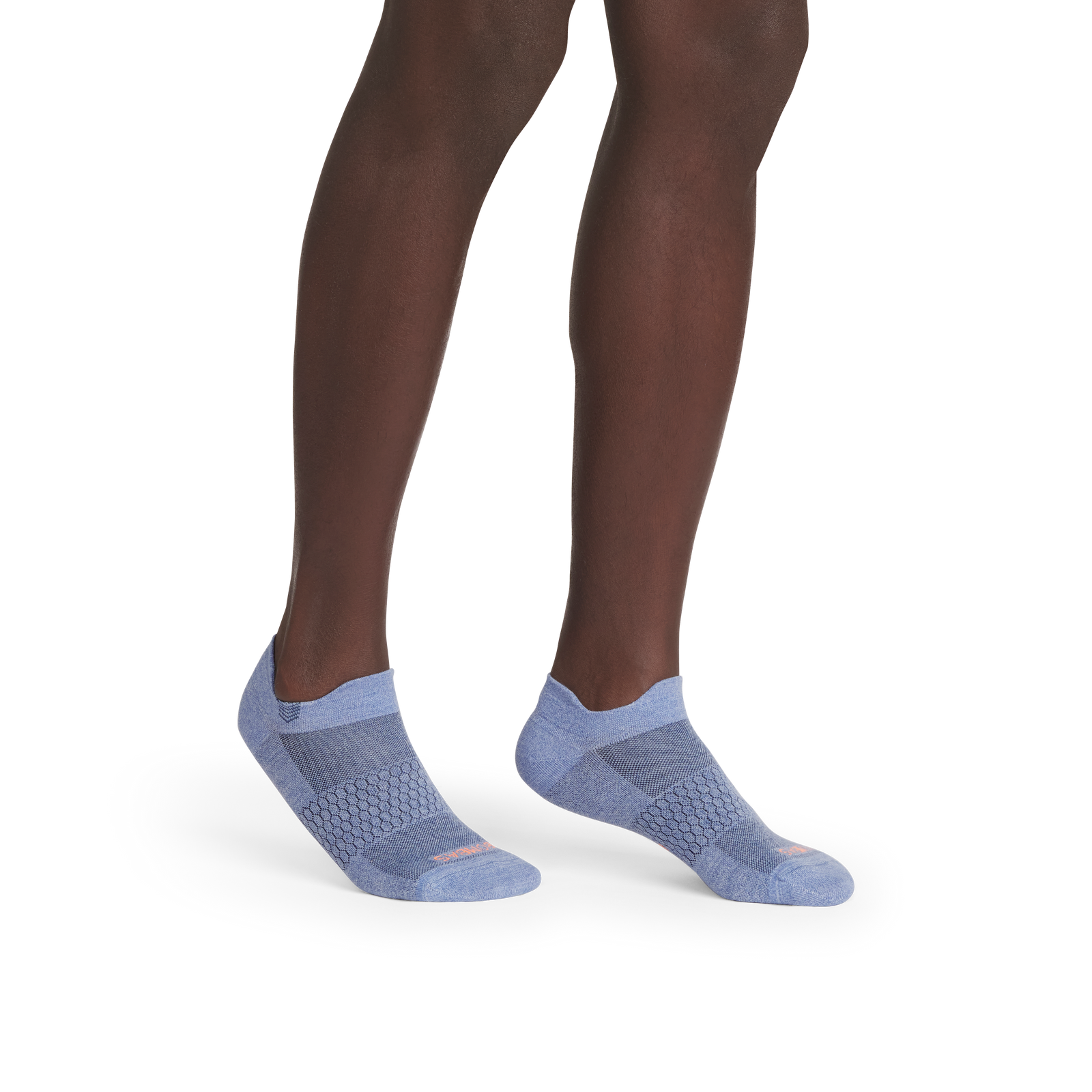 official-bombas::10072-oysterblue-skysailblue-adult-male-onmodel-2-transparent.png