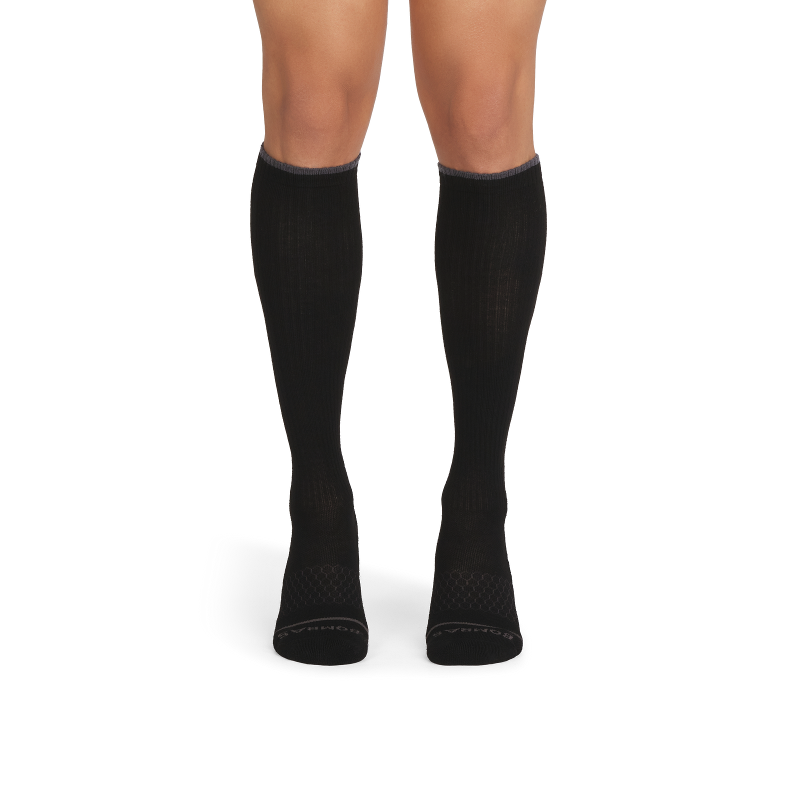 official-bombas::10250-black-adult-male-onmodel-2-transparent.png