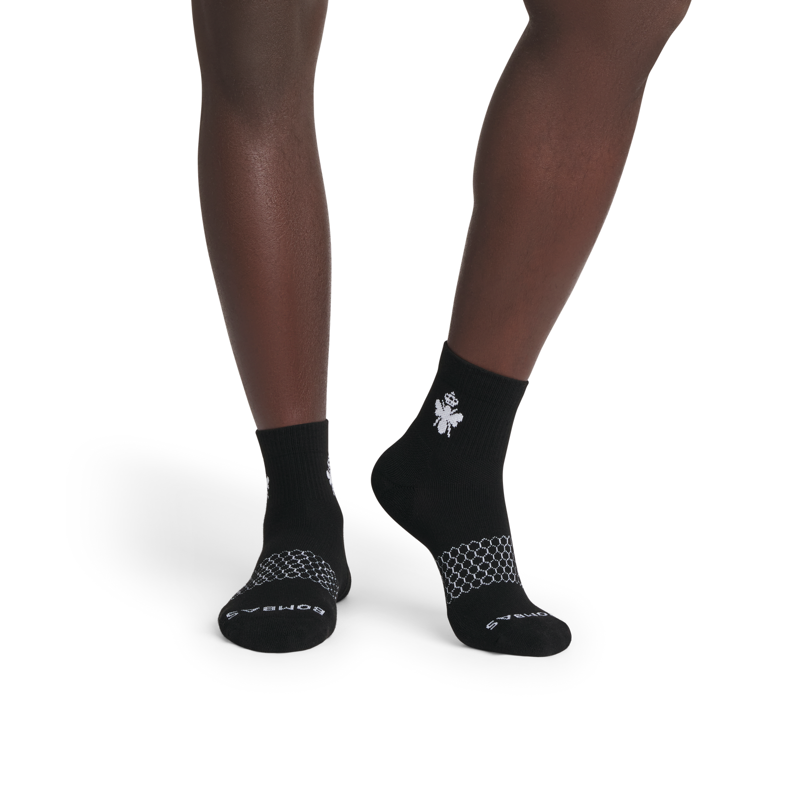 official-bombas::10336-black-adult-male-onmodel-2-transparent.png