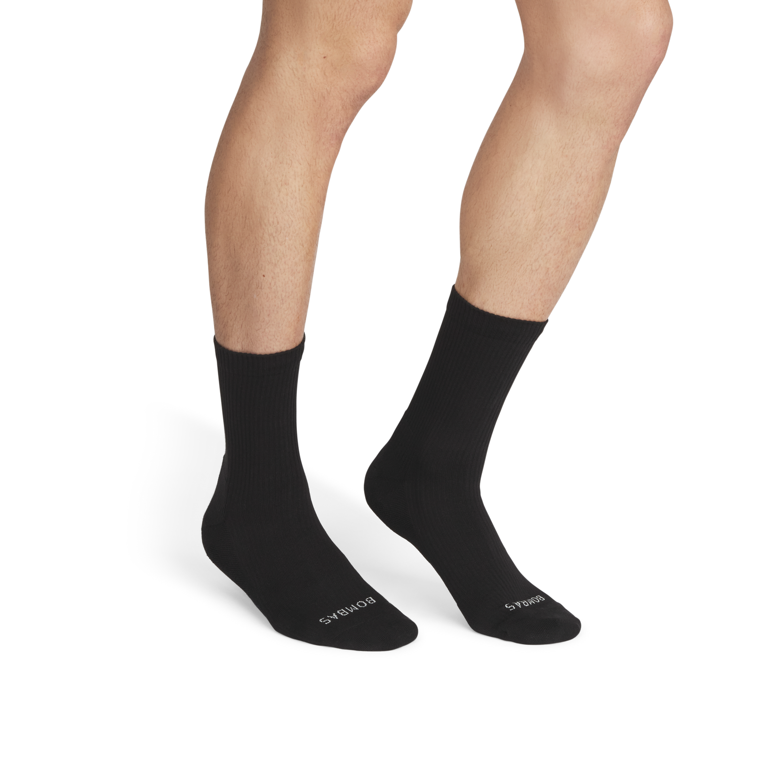 official-bombas::8884-black-adult-male-onmodel-2-transparent.png