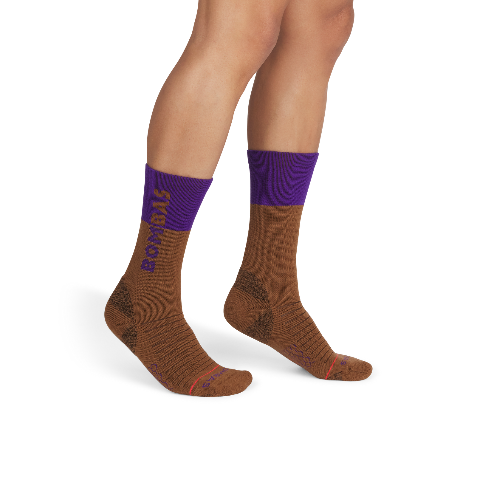 official-bombas::9719-dustedcocoa-adult-male-onmodel-2-transparent.png
