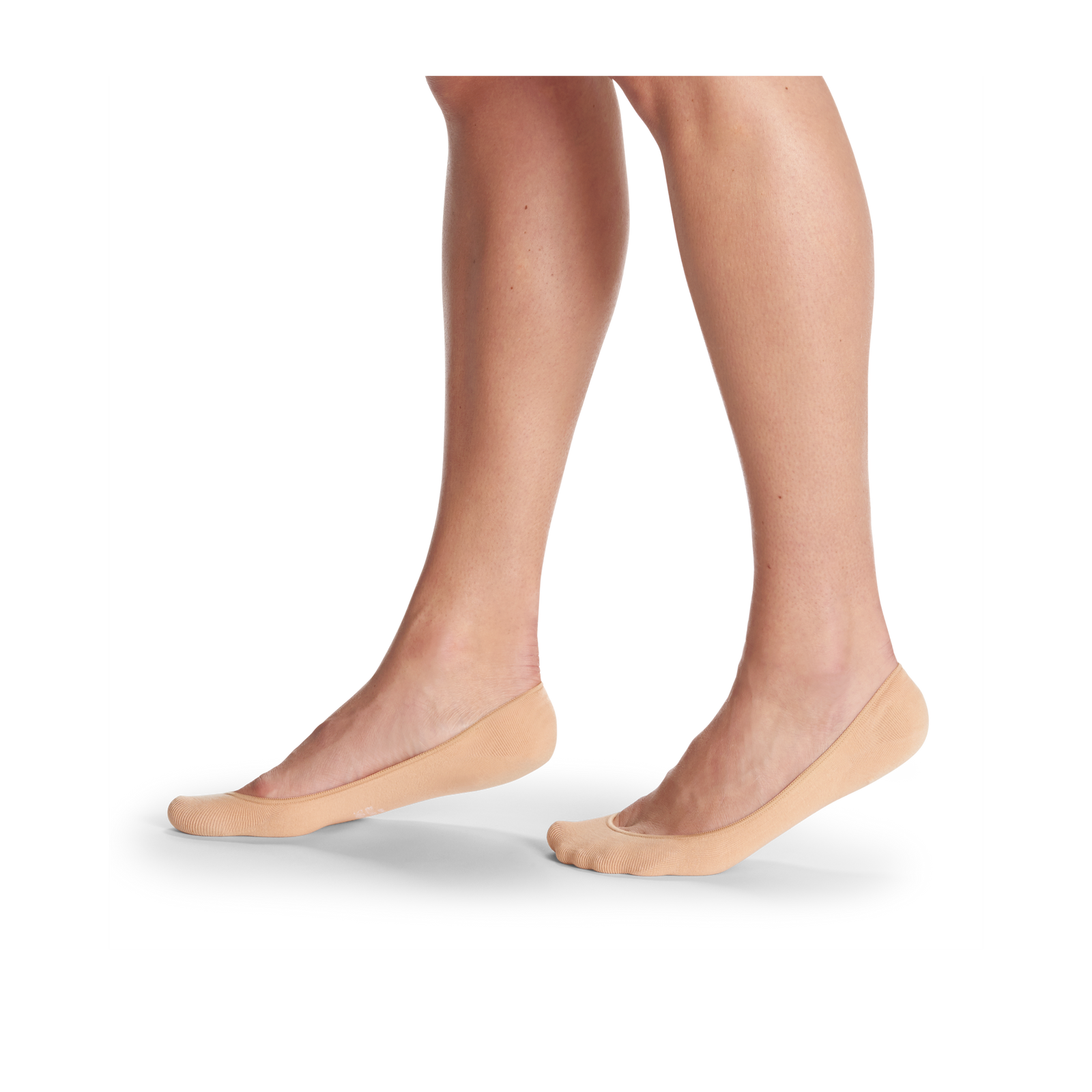 official-bombas::beige-onmodel-3-transparent_02d99828-f7c0-445e-918a-4265c4b421fc.png